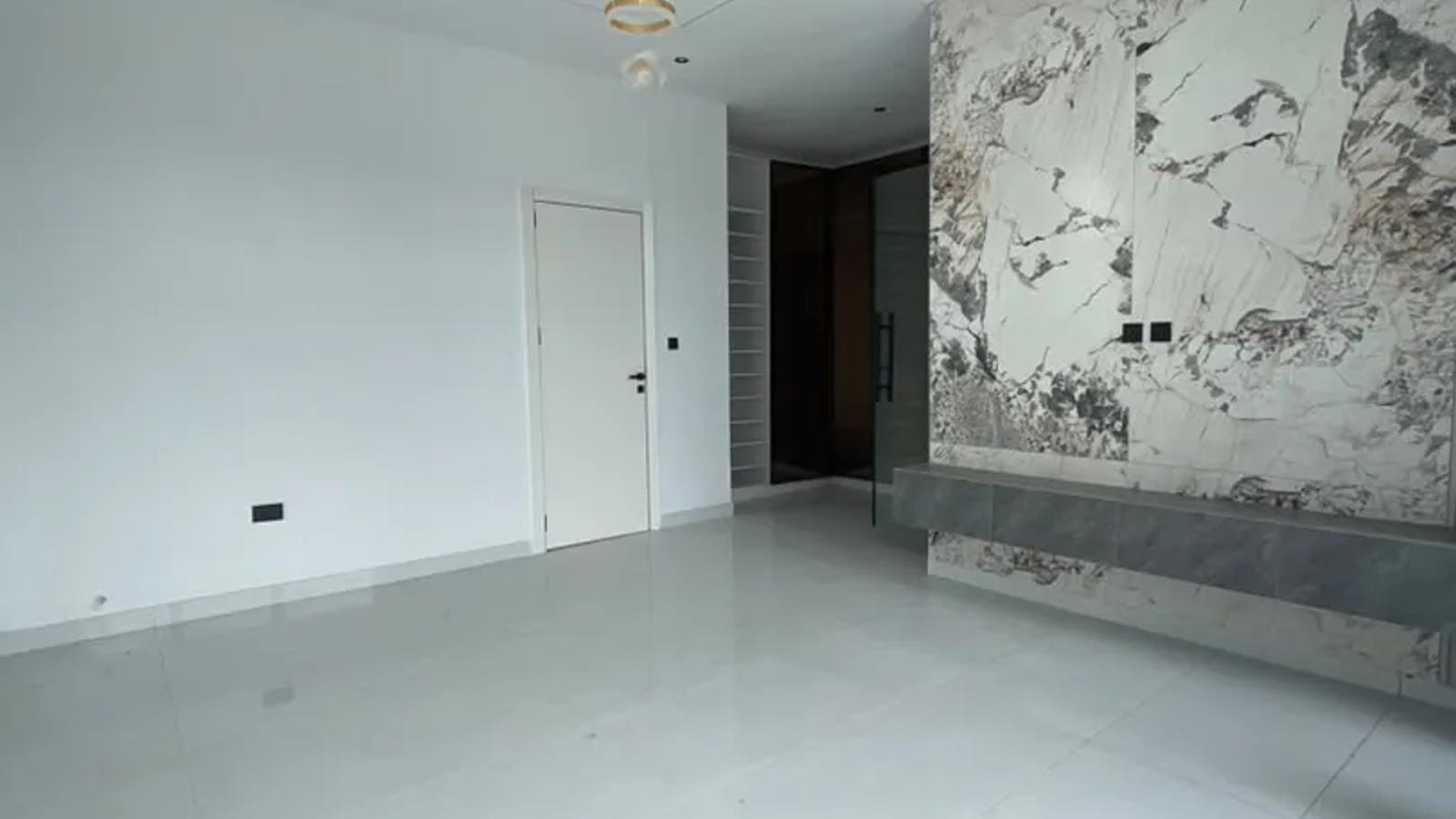4 BEDROOM SEMI-DETACHED DUPLEX WITH BQ