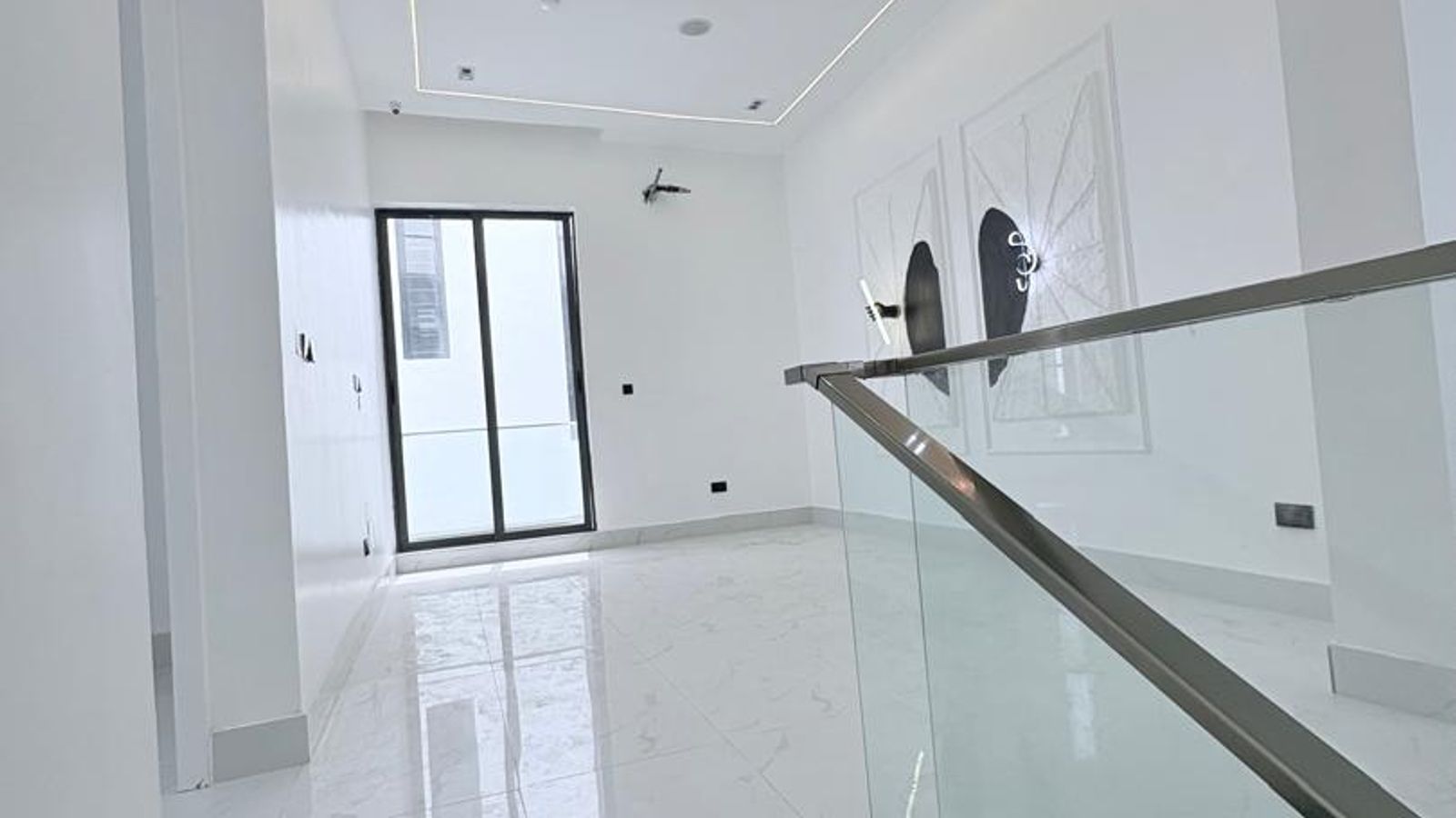 5 Bedroom Fully Detached duplex