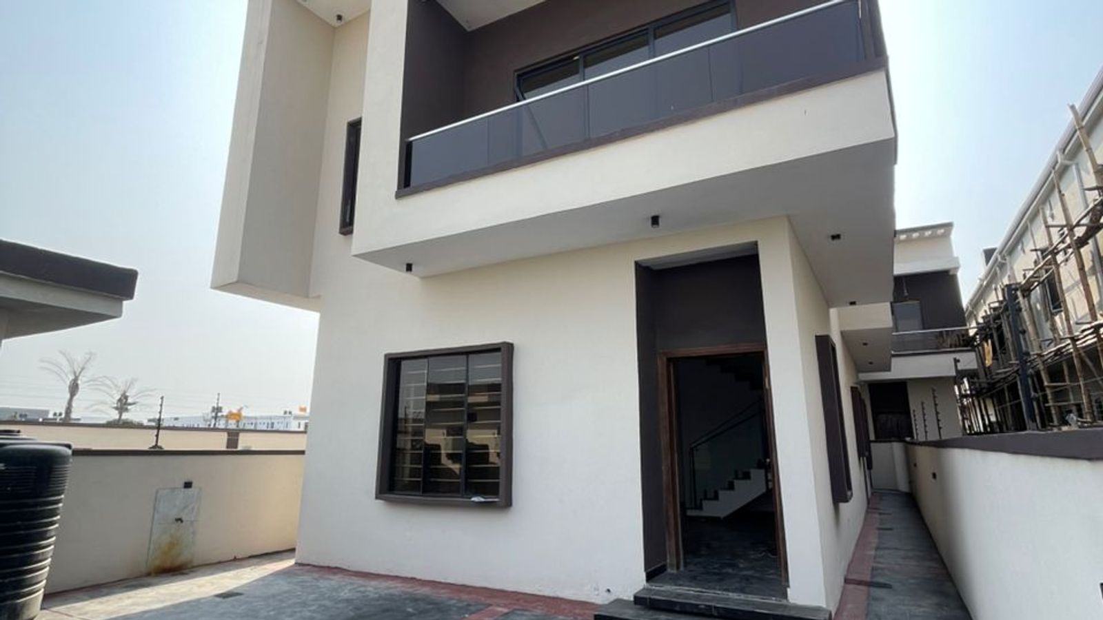 4 Bedroom Fully Detached Duplex