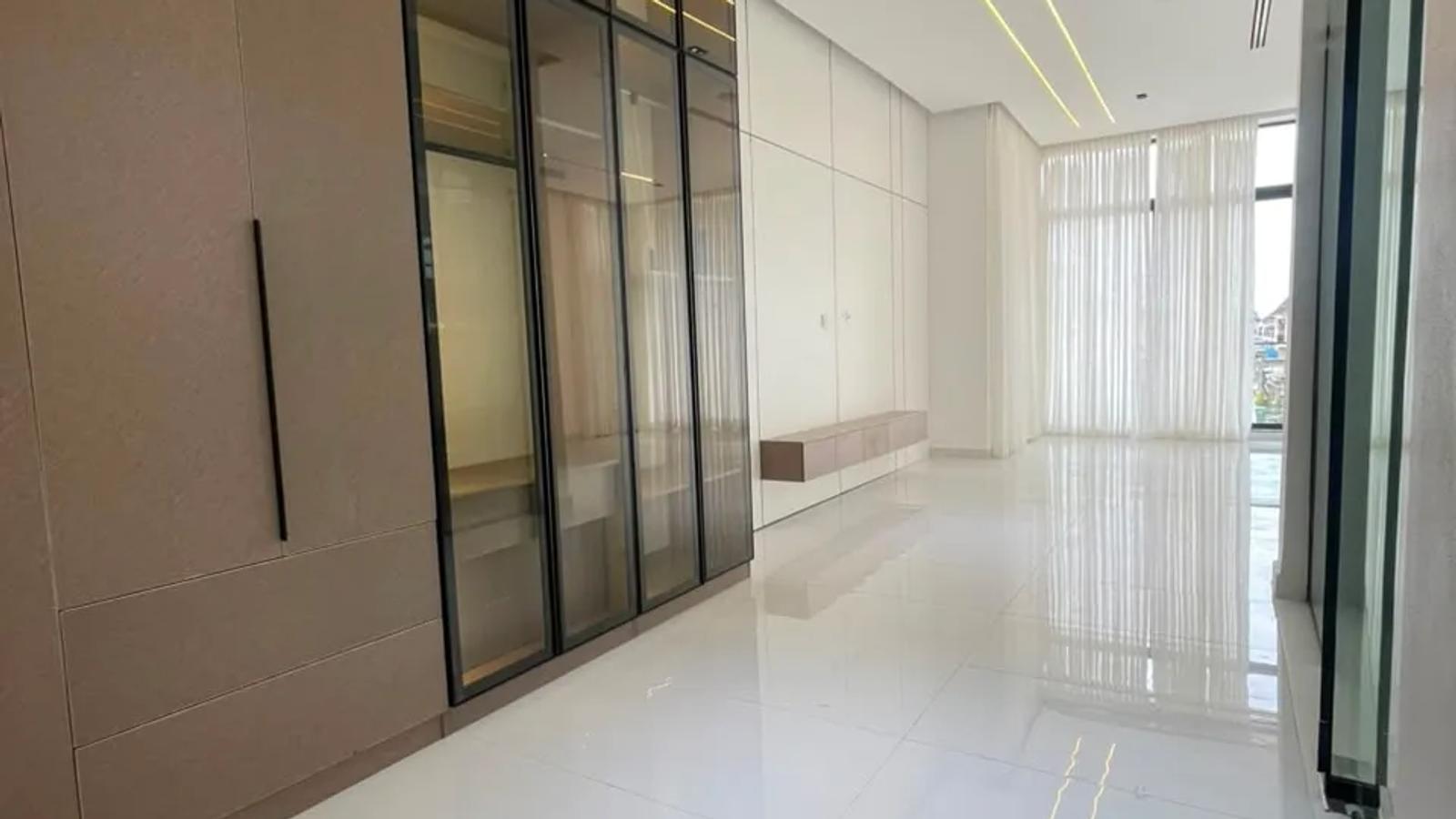 5 Bedroom Fully Detached Duplex