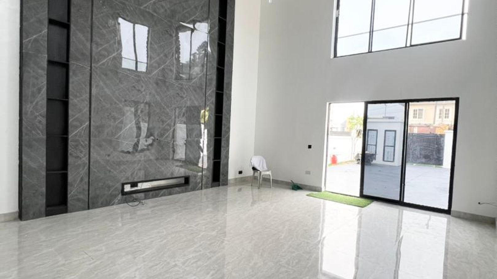 5 Bedroom Fully Detached Duplex