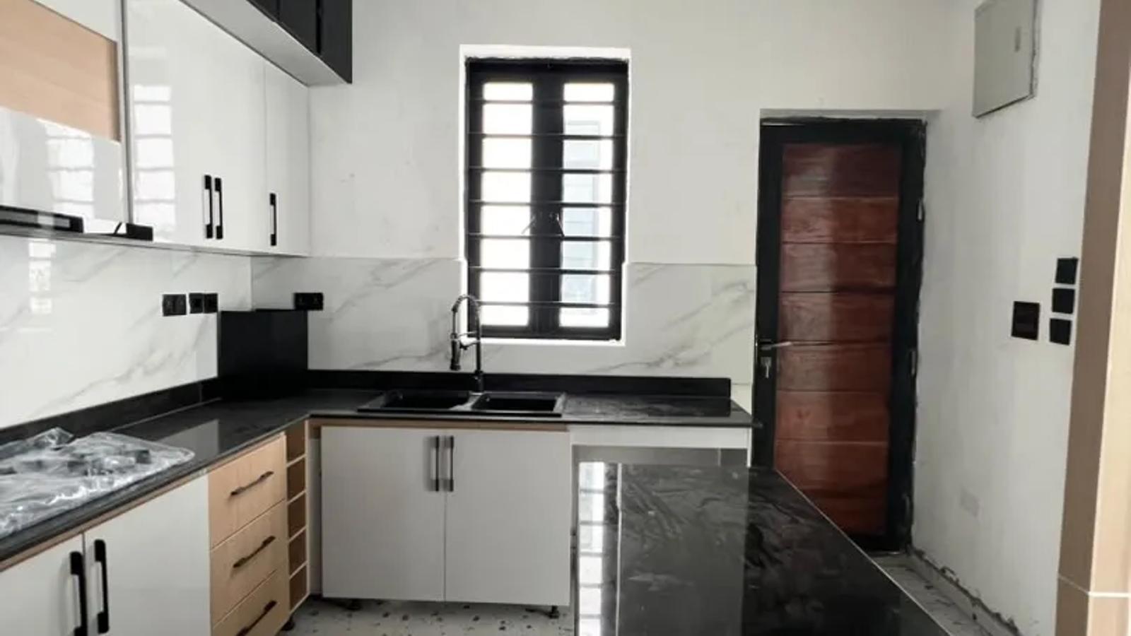 4 Bedroom Fully Detached Duplex