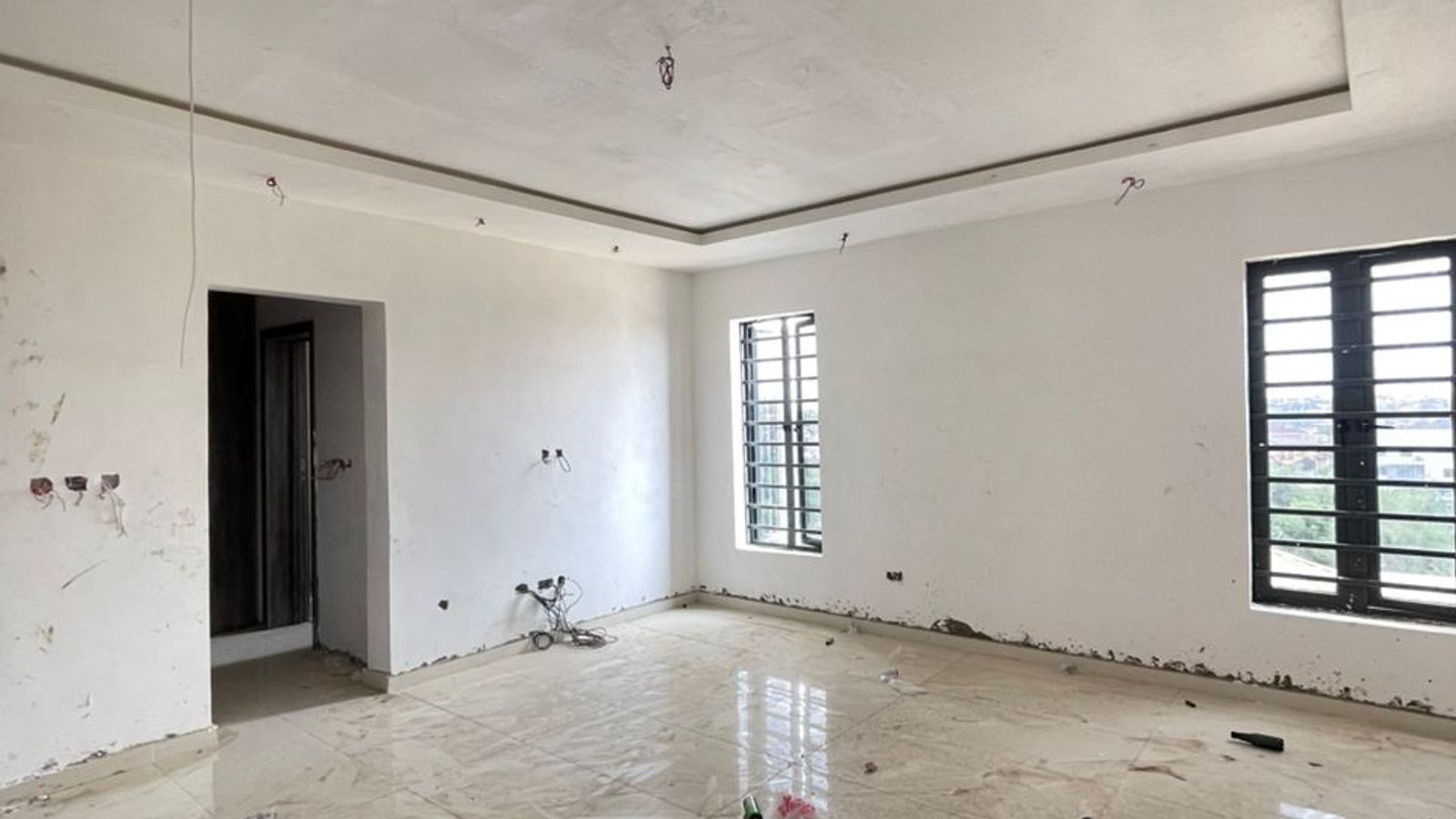 5 Bedroom Fully Detached Duplex