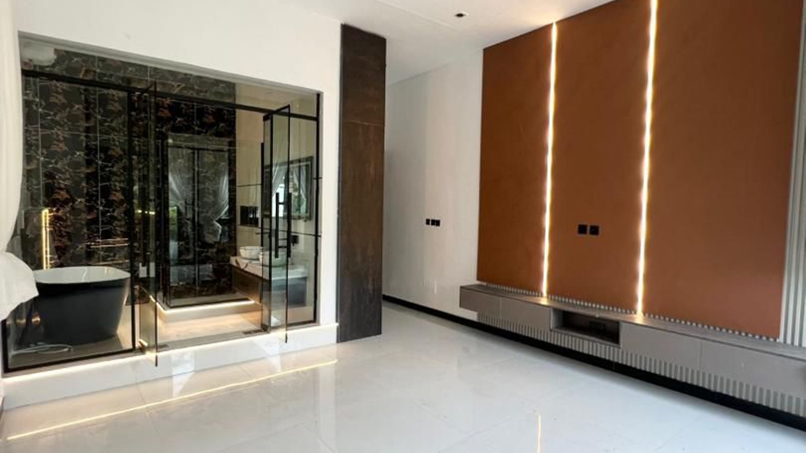 5 Bedroom Duplex