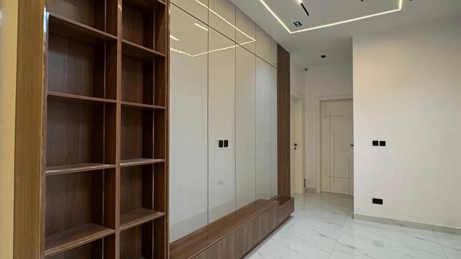 5 Bedroom Fully Detached Duplex