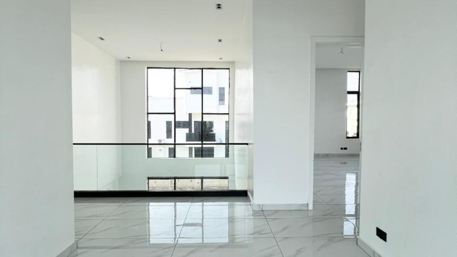 5 Bedroom Fully Detached Duplex