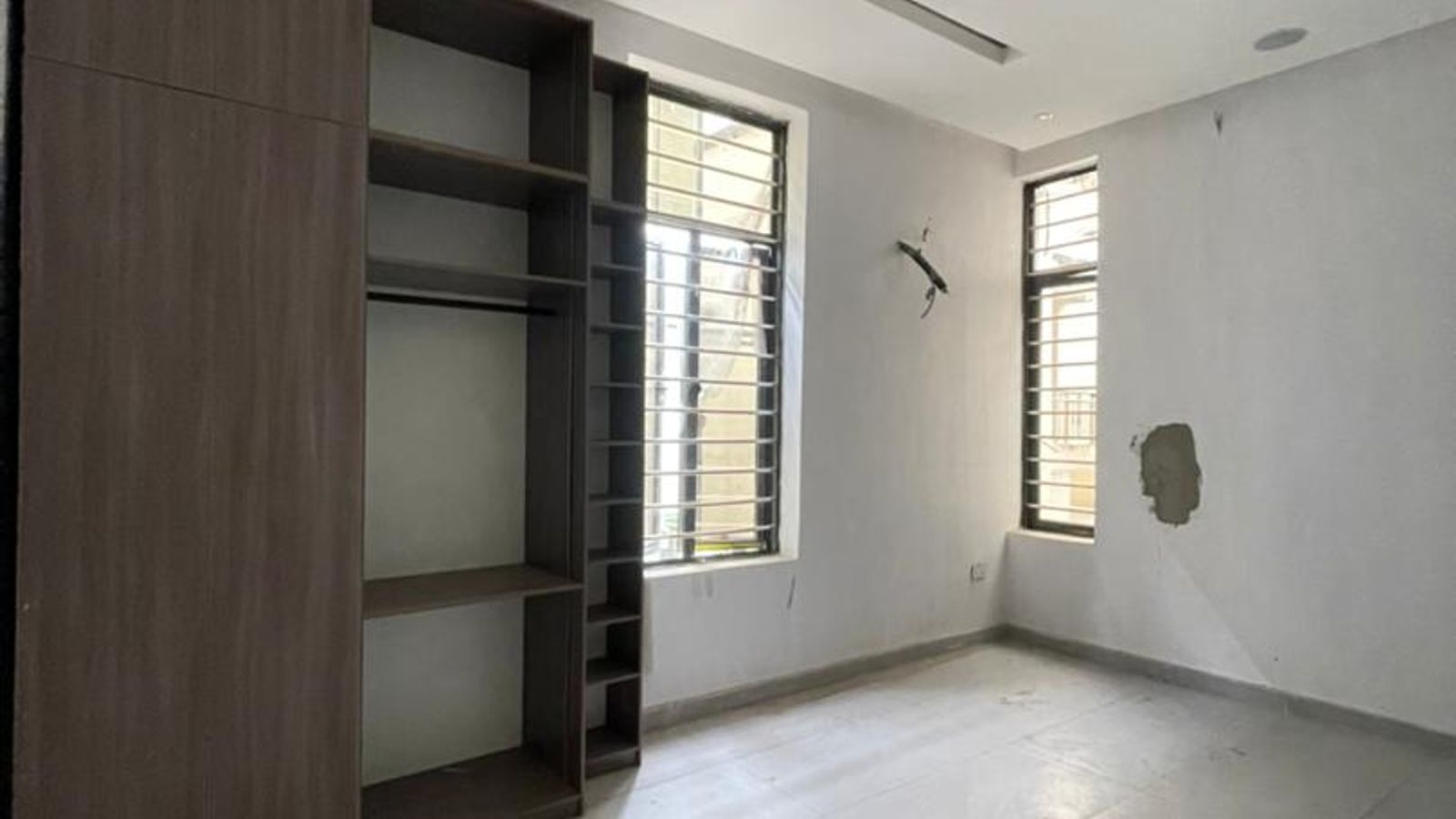 5 Bedroom Fully Detached Duplex