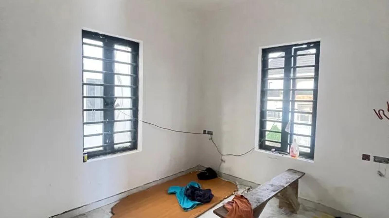 4 Bedroom Fully Detached Duplex