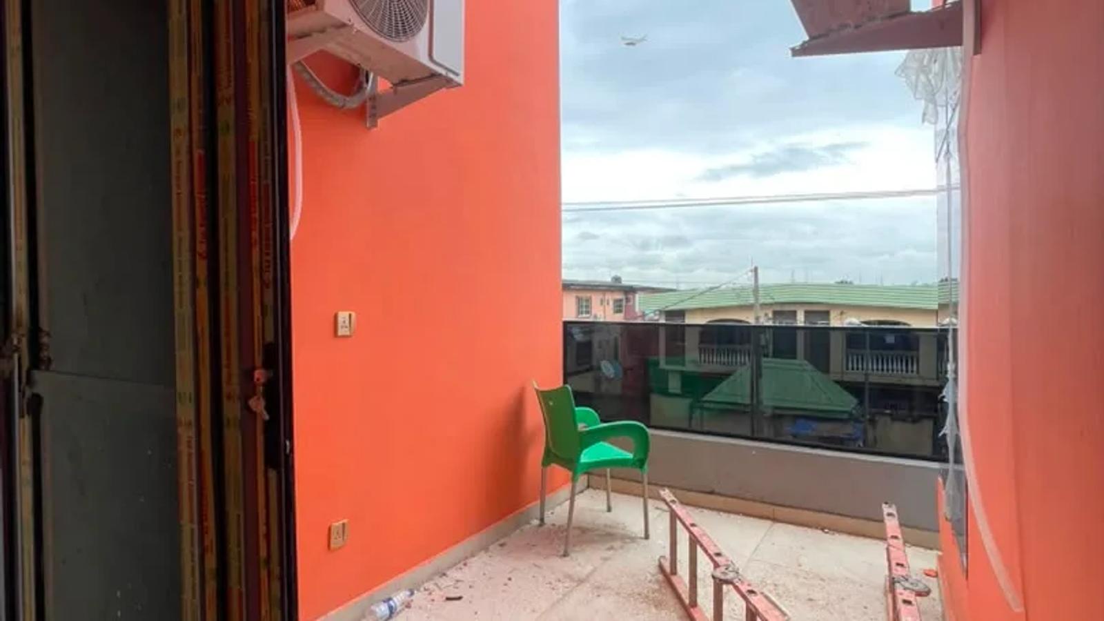 4 BEDROOM TERRACE WITH BQ