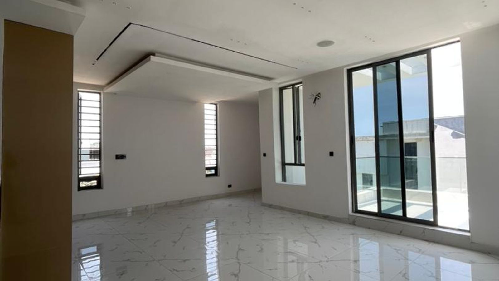 5 Bedroom Fully Detached Duplex