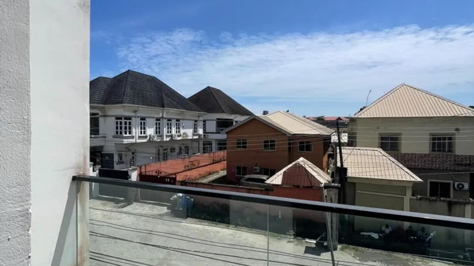 5 Bedroom Fully Detached Duplex