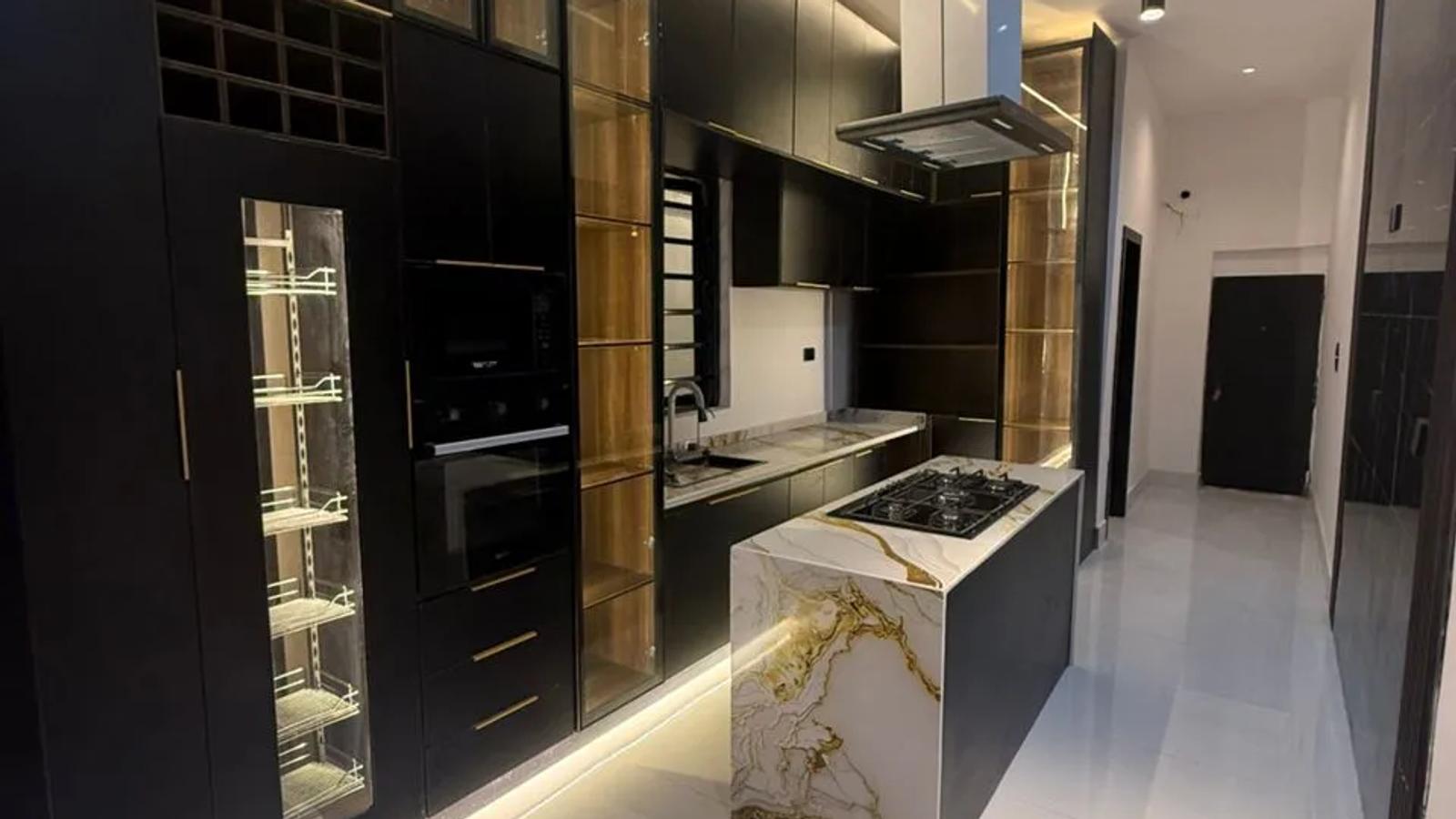 5 Bedroom Fully Detached Duplex