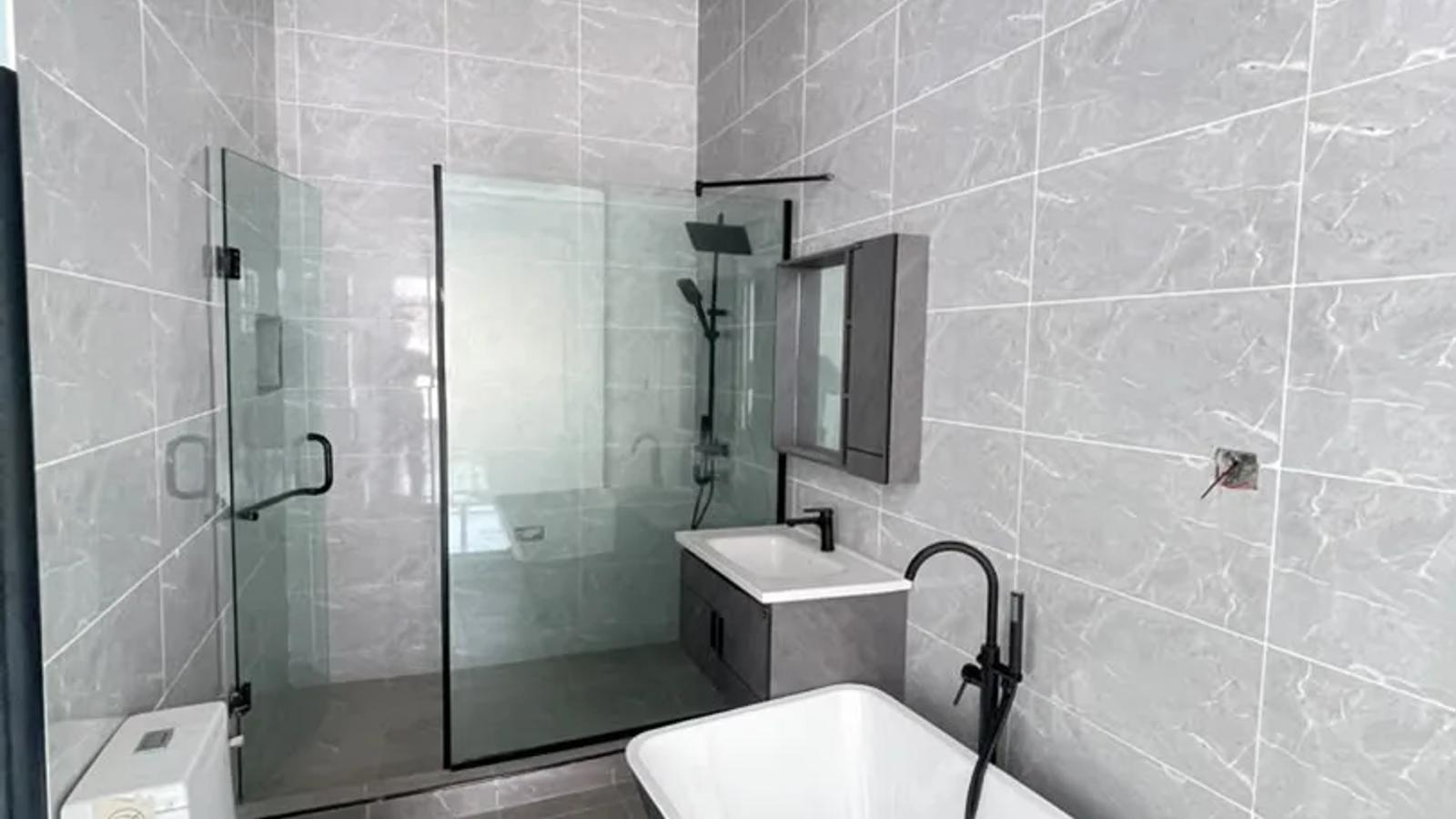 4 BEDROOM SEMI-DETACHED DUPLEX