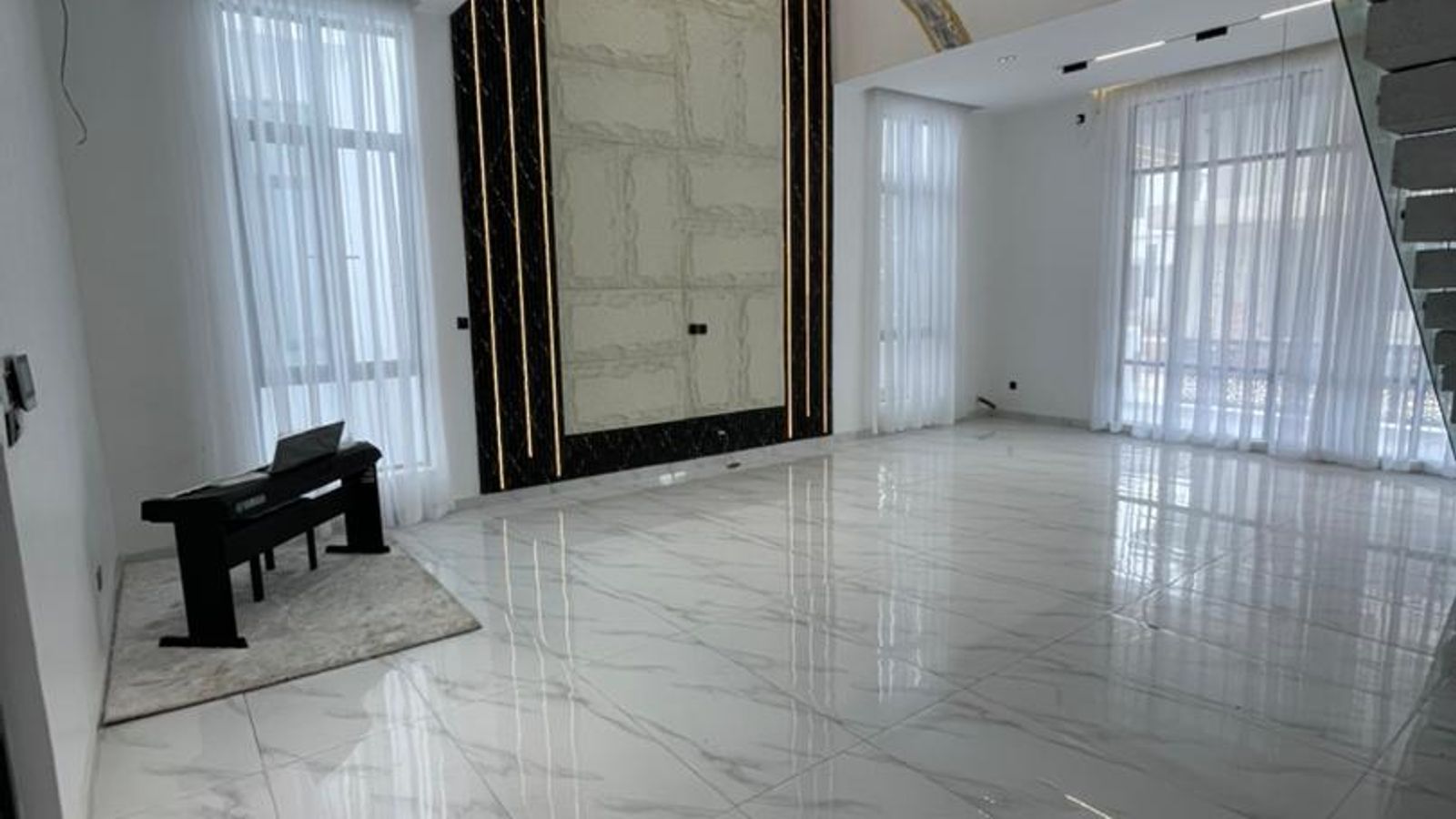 5 Bedroom Fully Detached Duplex