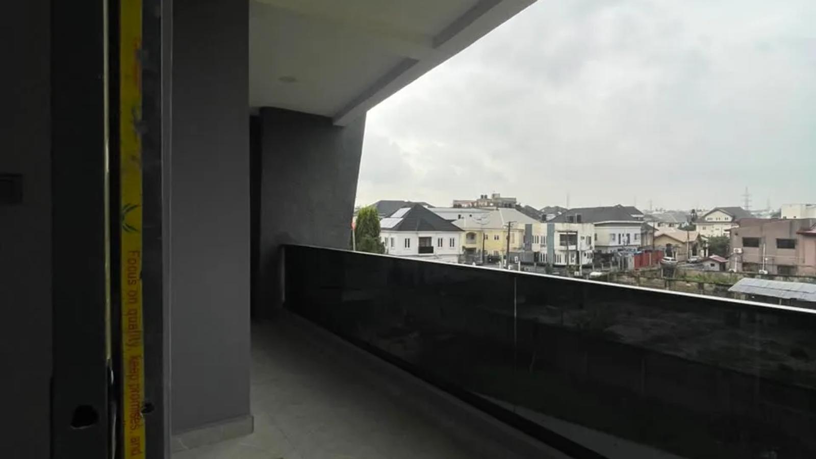 5 BEDROOM TERRACE