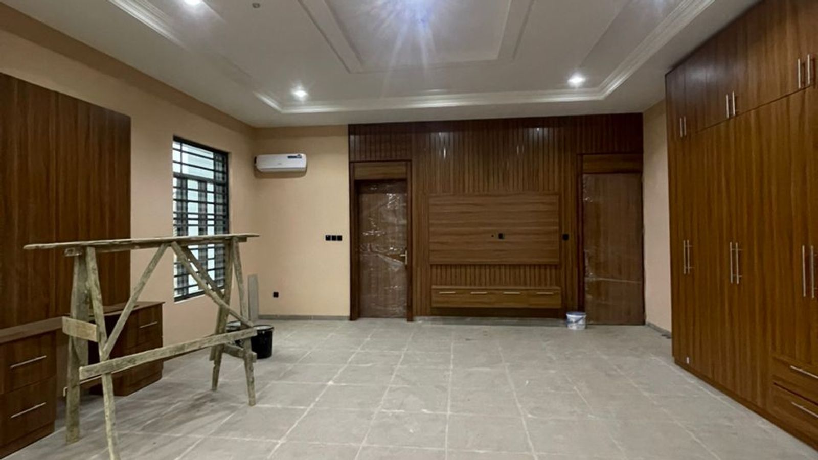 5 Bedroom Fully Detached Duplex