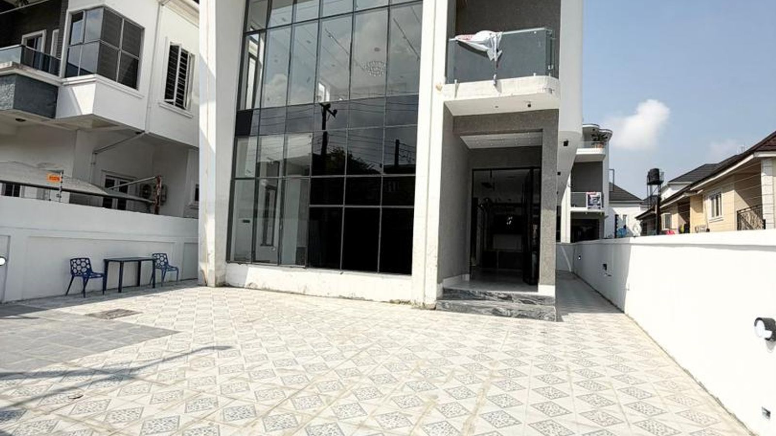 5 Bedroom Fully Detached Duplex