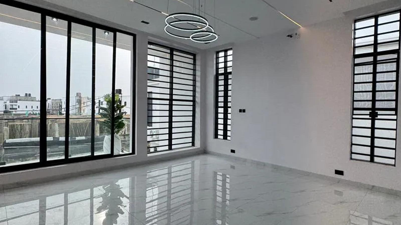 5 Bedroom Fully Detached Duplex