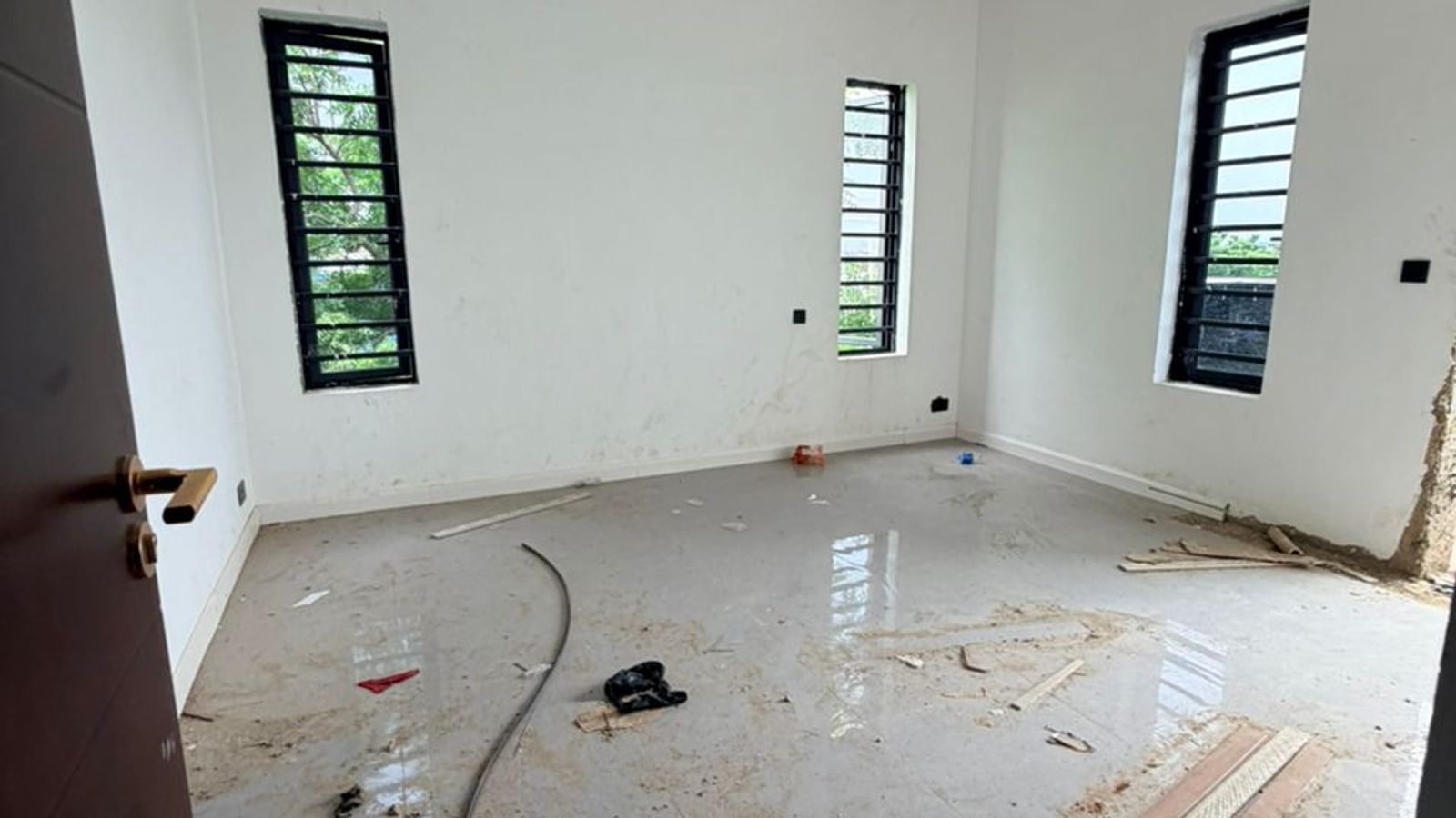 4 Bedroom Fully Detached Duplex