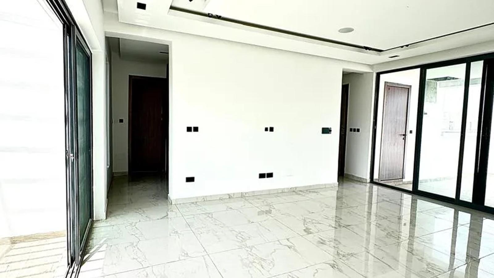 5 Bedroom Semi Detached Duplex