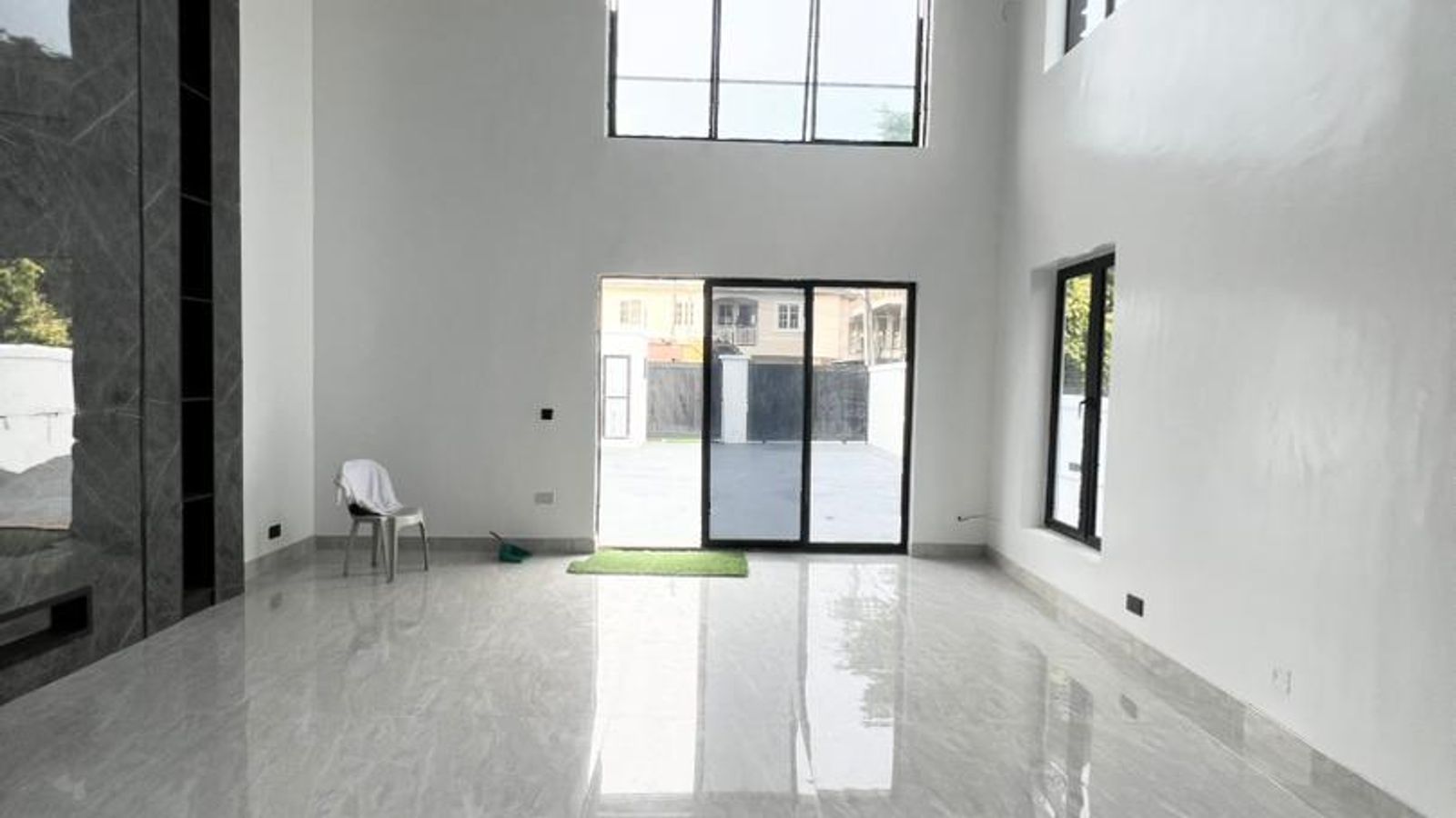 5 Bedroom Fully Detached Duplex