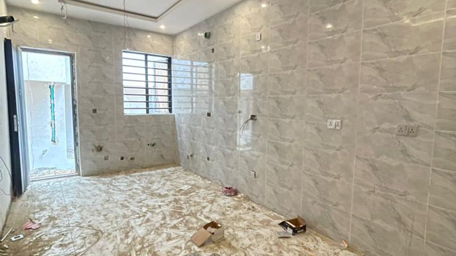 4 Bedroom Maisonettes