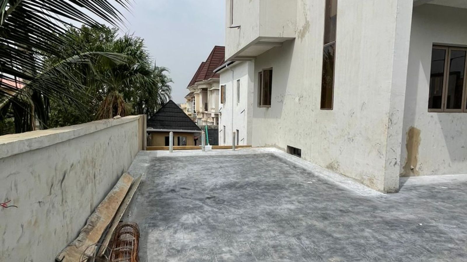 5 Bedroom Fully Detached Duplex