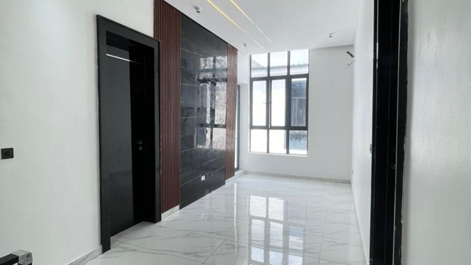 5 Bedroom Fully Detached Duplex