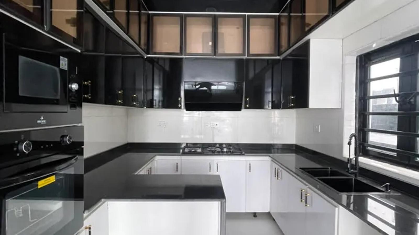 4 Bedroom Semi Detached Duplex