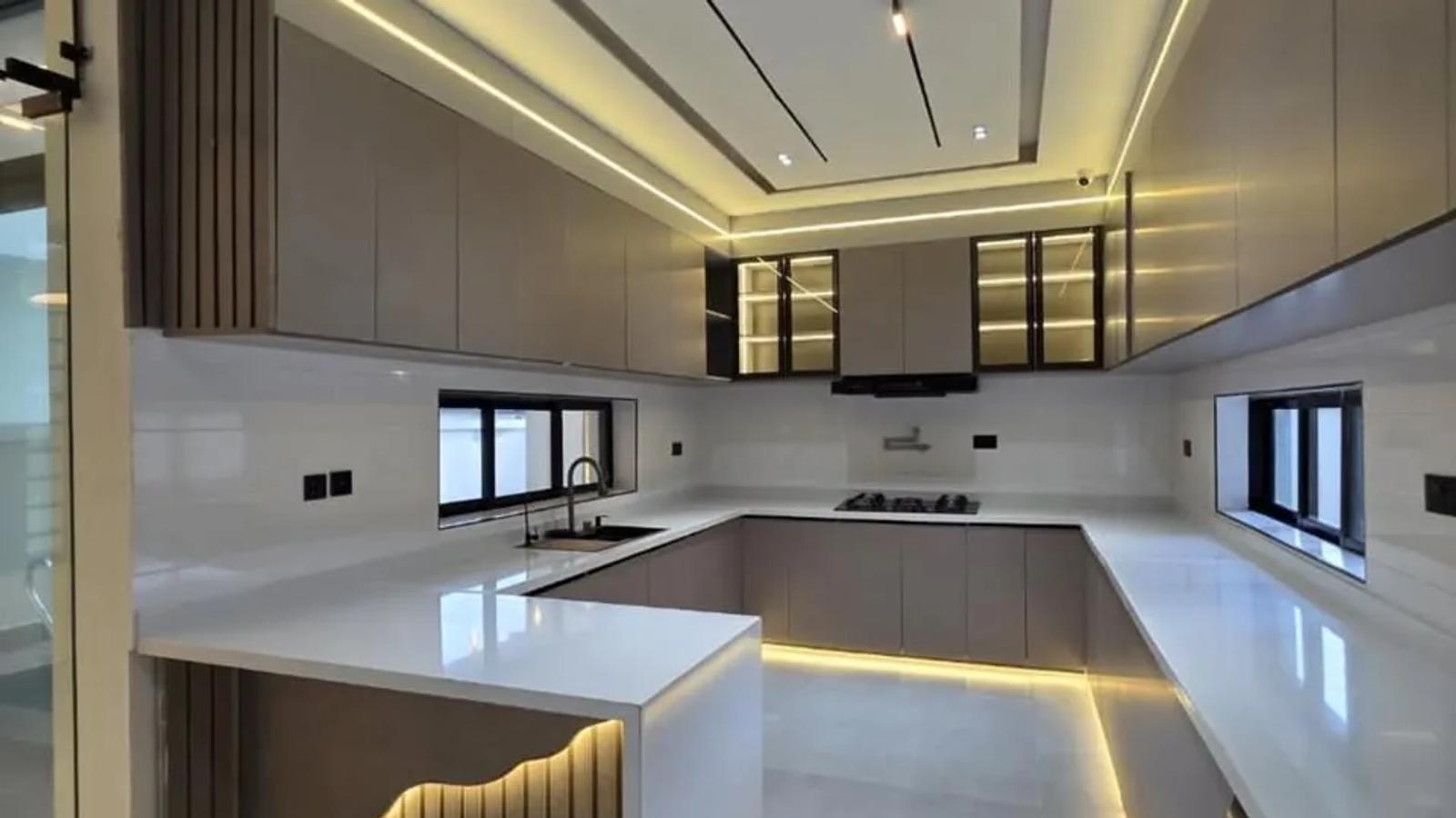 5 Bedroom Fully Detached Duplex