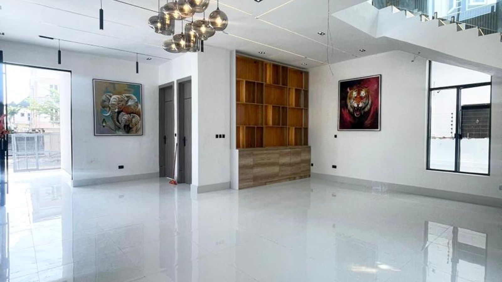 5 Bedroom Fully Detached Duplex