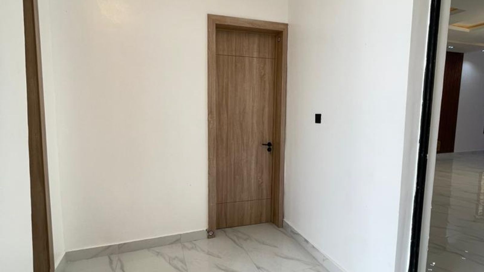 5 Bedroom Fully Detached Duplex