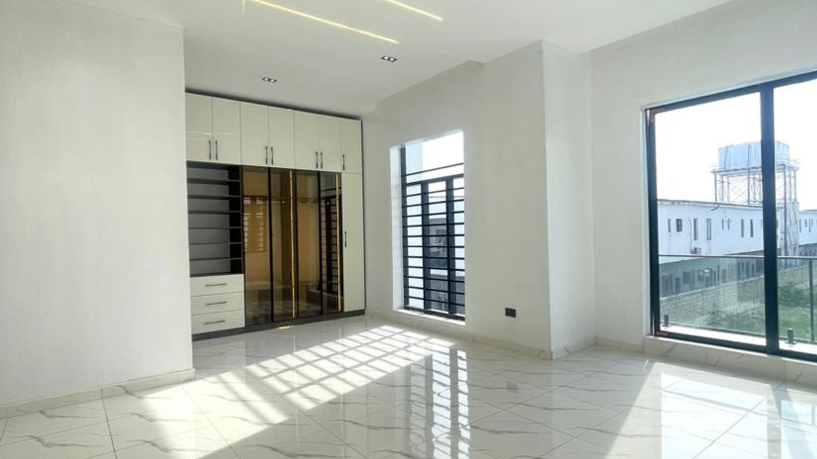 4 Bedroom Fully Detached Duplex