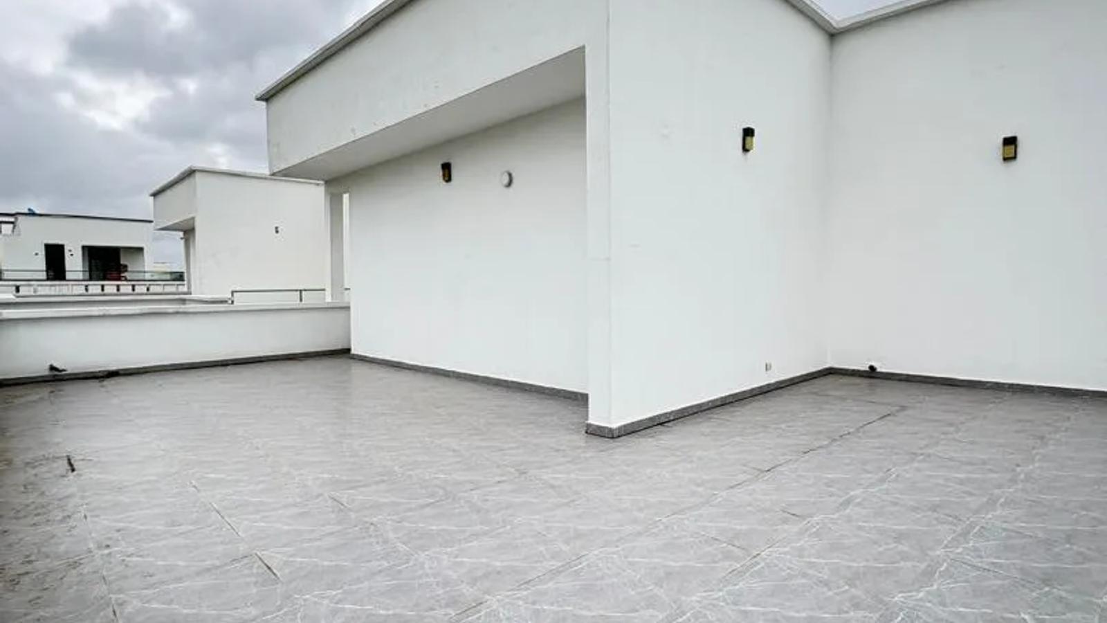 4 Bedroom Fully Detached Duplex