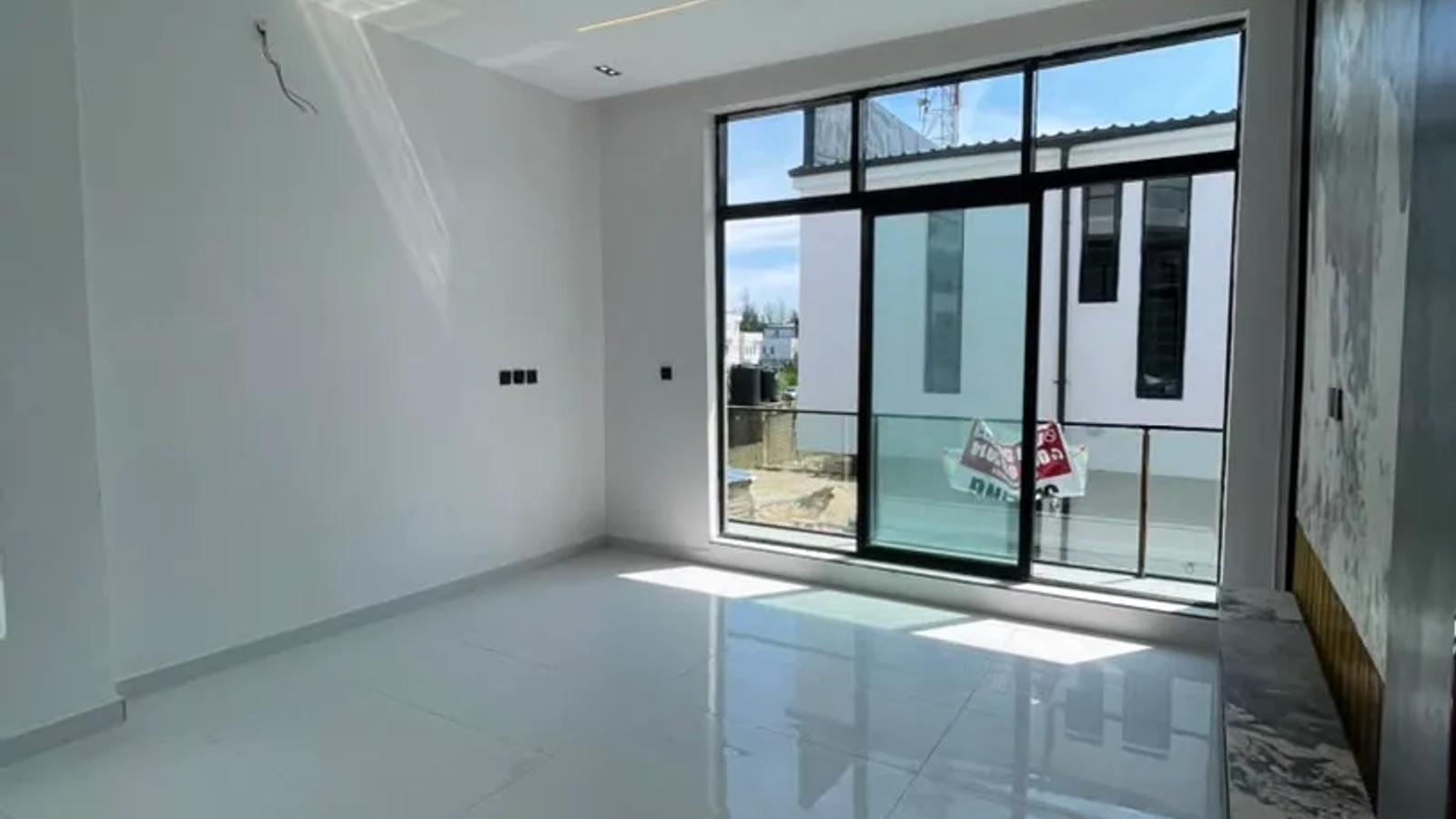 4 Bedroom Semi Detached Duplex