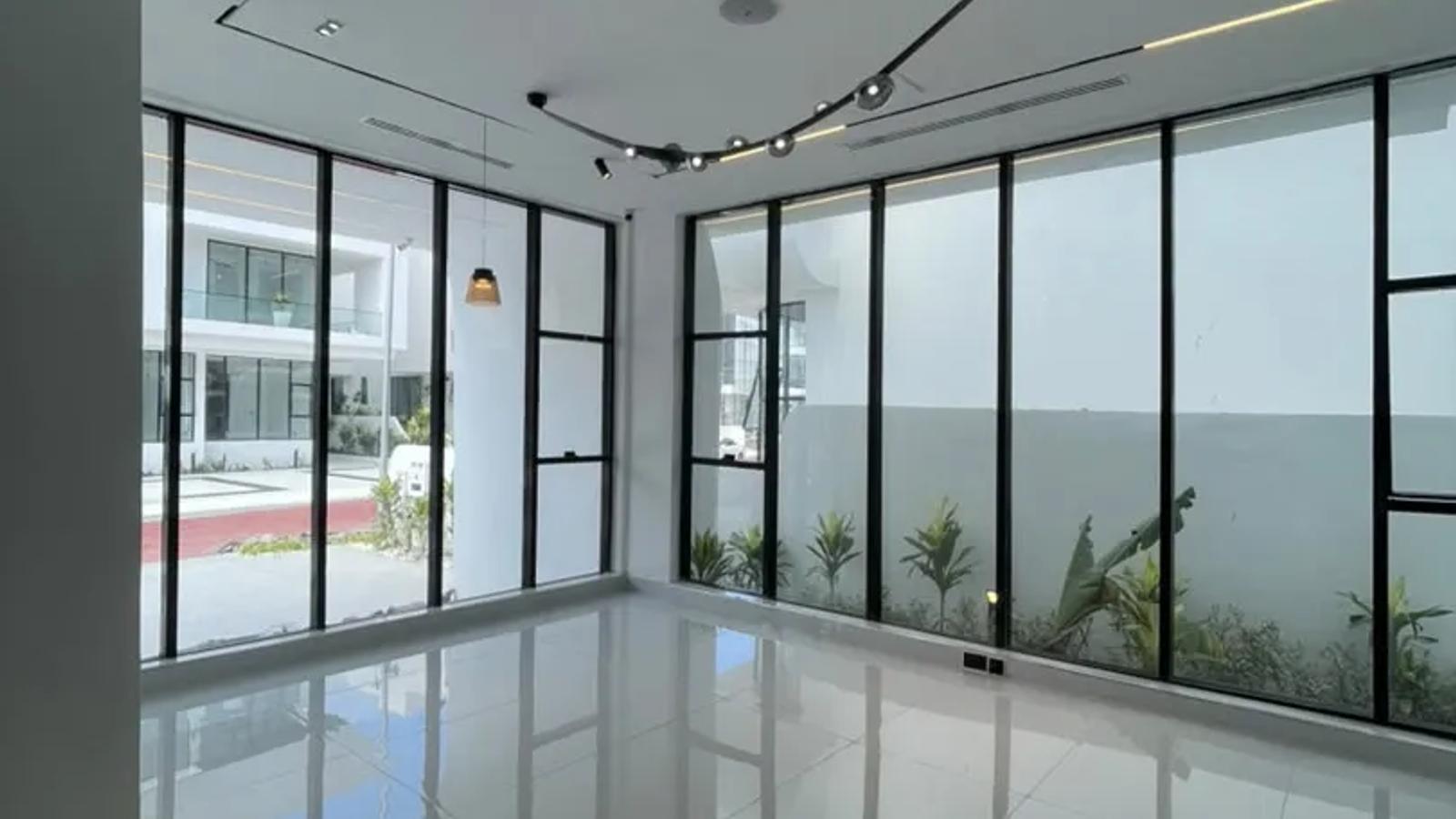 5 Bedroom Fully Detached Duplex