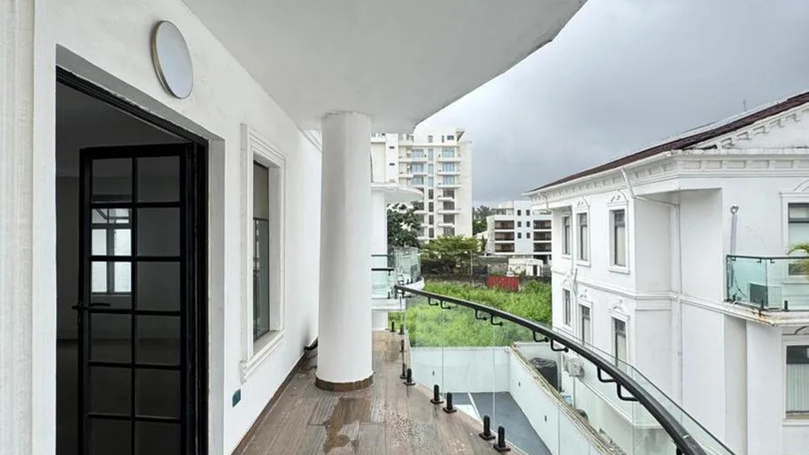 4 Bedroom Fully Detached Duplex