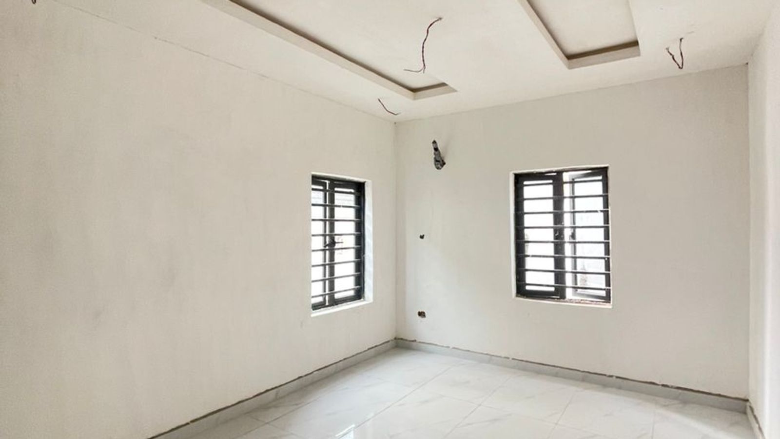6 Bedroom Fully Detached Duplex