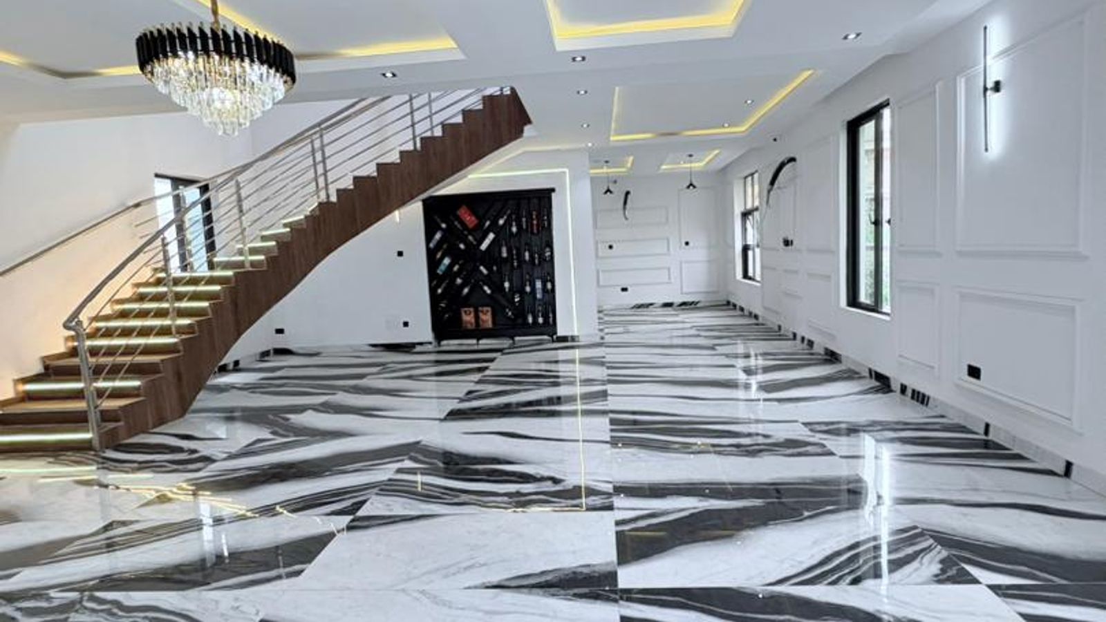 6 Bedroom Fully Detached Duplex