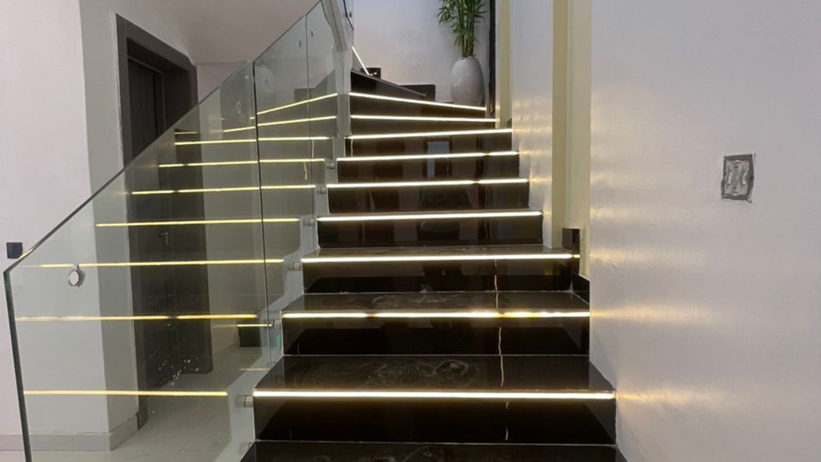 5 Bedroom Fully Detached Duplex