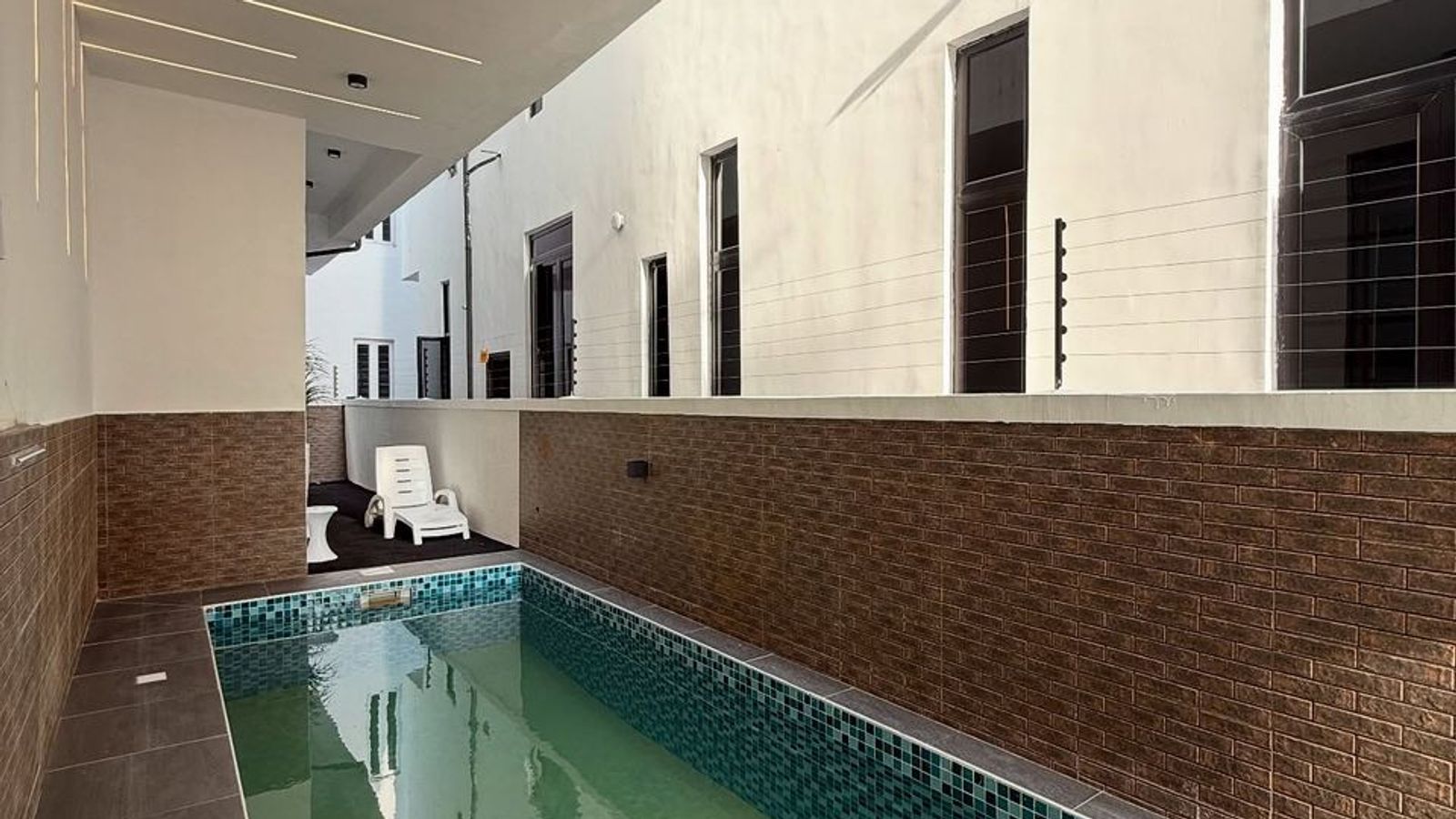 5 Bedroom Fully Detached Terrace Duplex