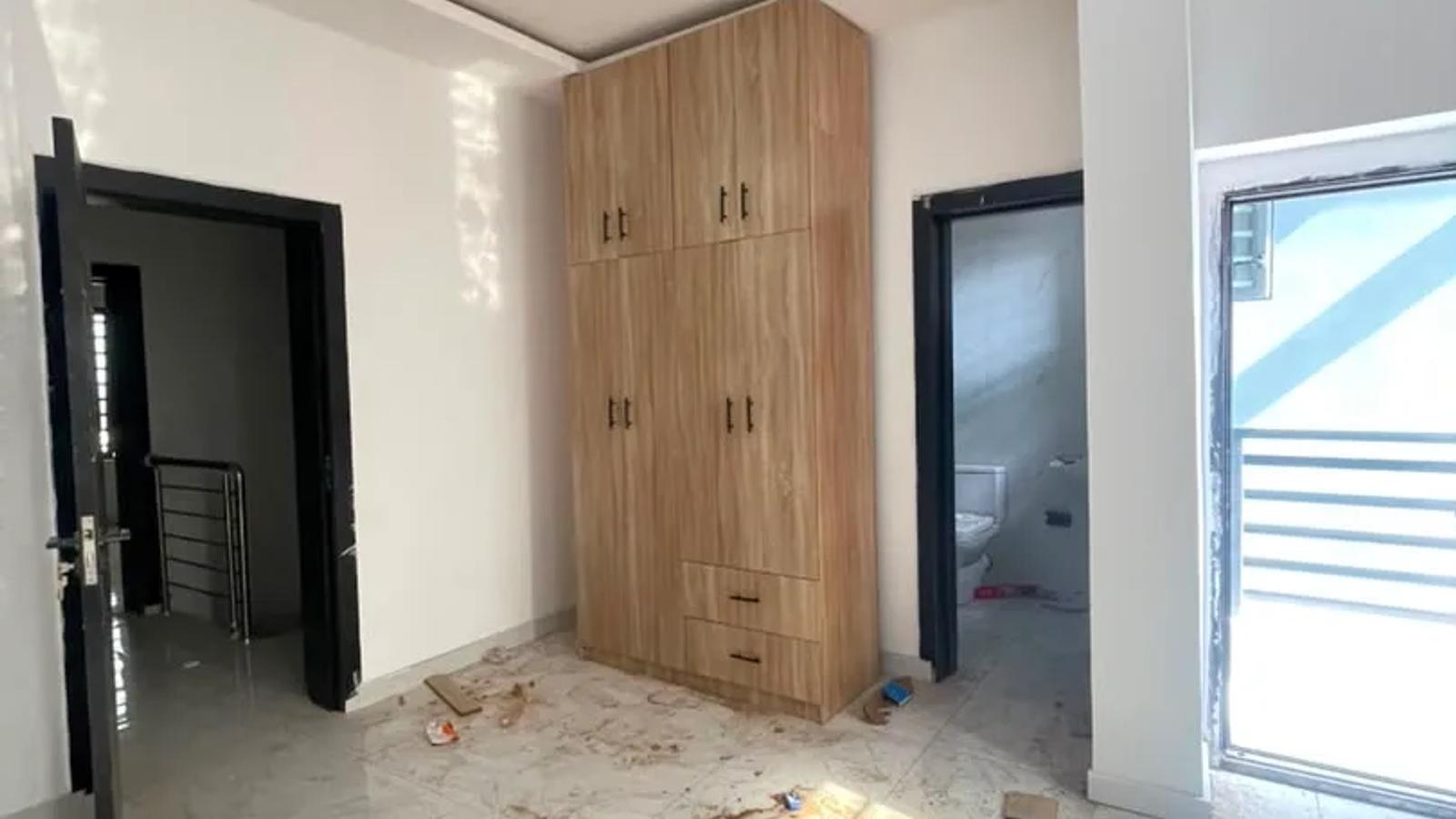 4 Bedroom Semi-Detached Duplex