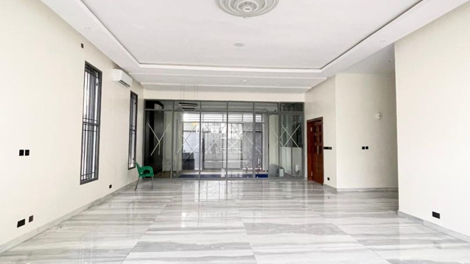 5 Bedroom Fully Detached Duplex