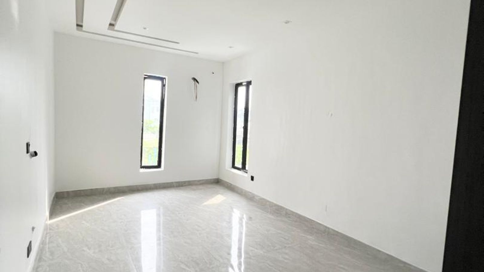 5 Bedroom Fully Detached Duplex