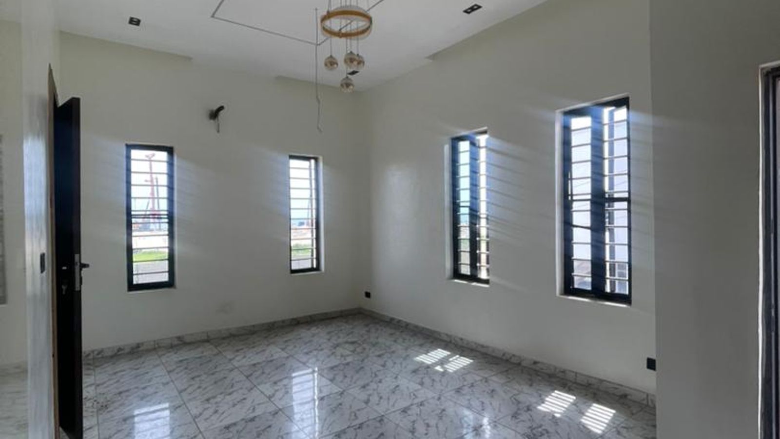 5 Bedroom Fully Detached Duplex