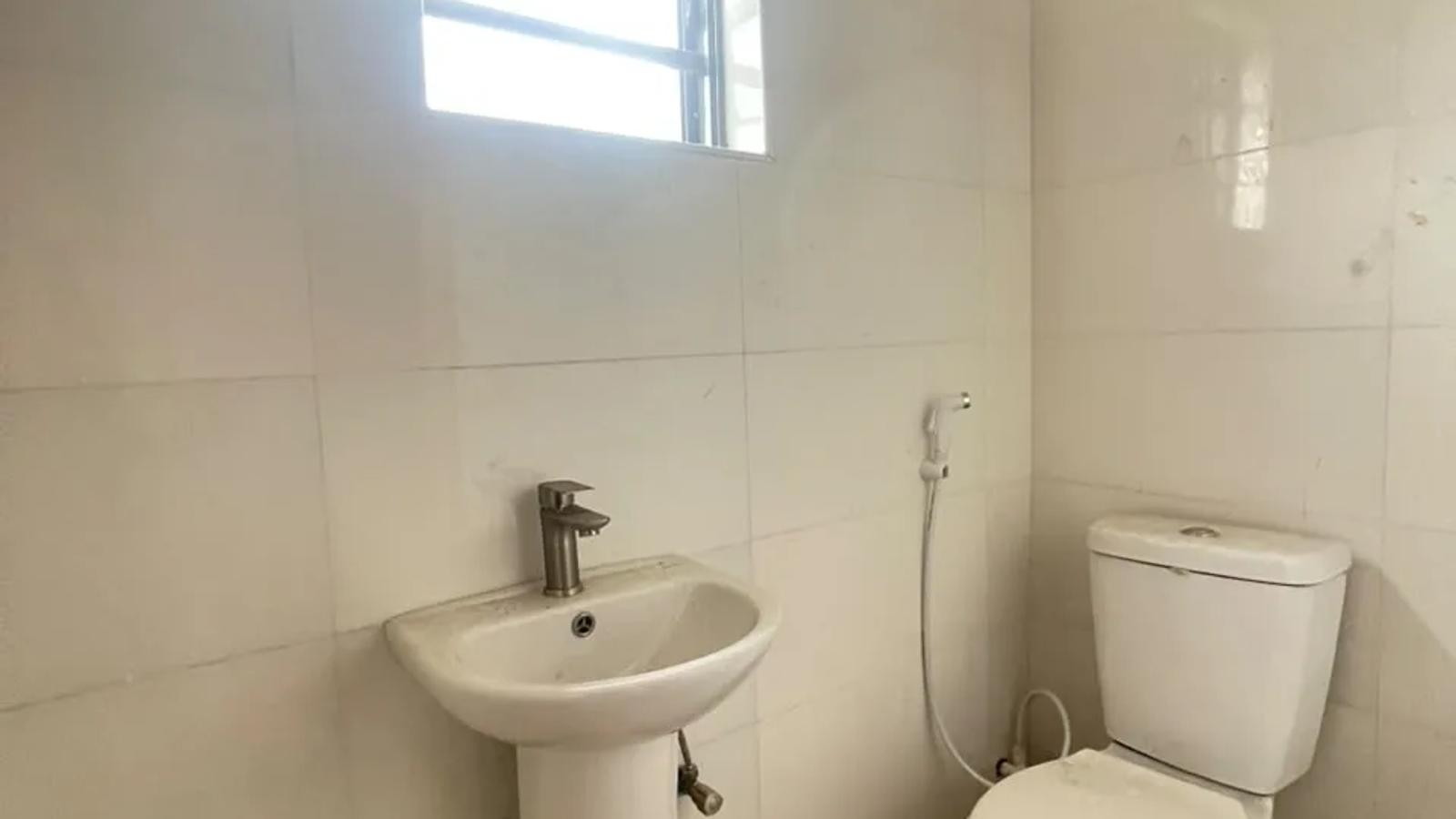 5 Bedroom Semi Detached Duplex