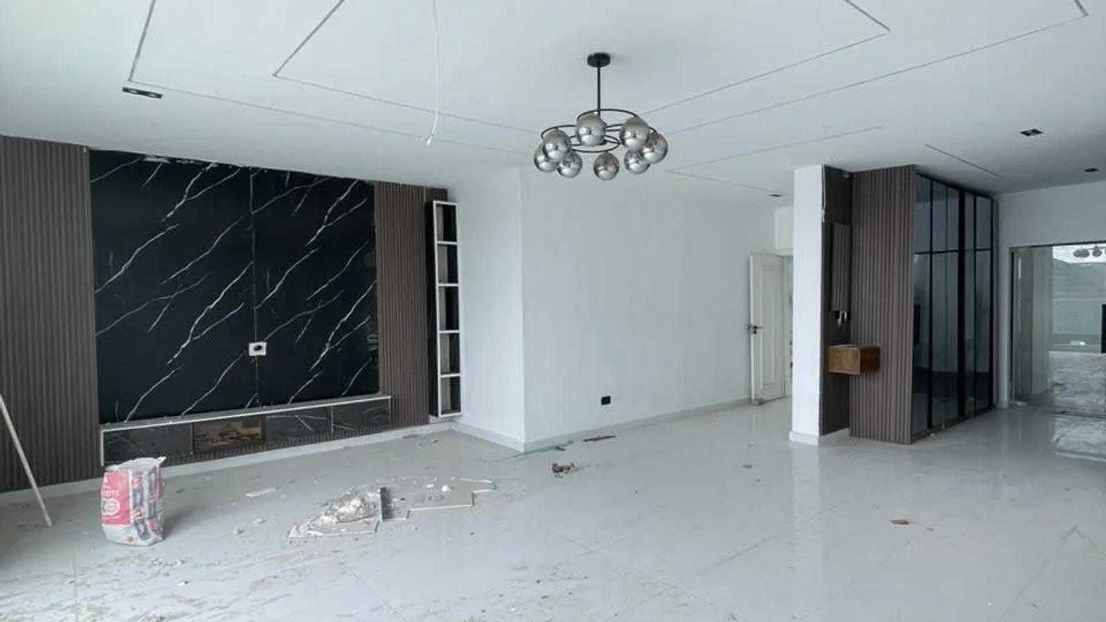 5 Bedroom Fully Detached Duplex
