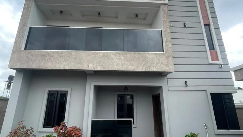 5 Bedroom Fully Detached Duplex