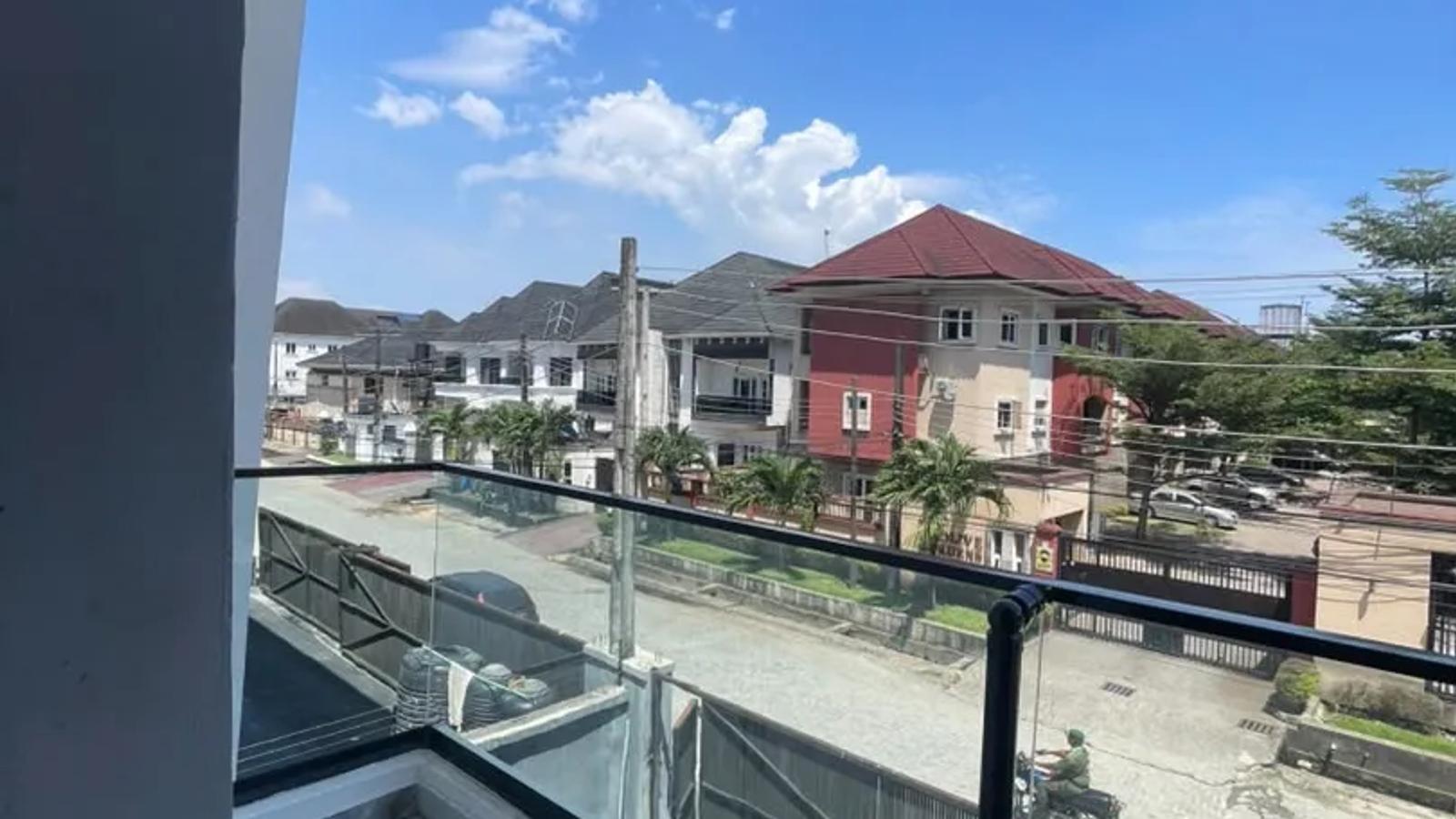 5 Bedroom Fully Detached Duplex