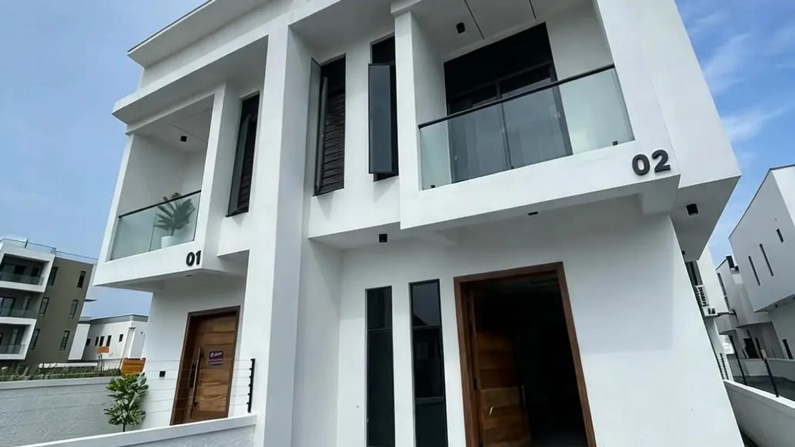 4 BEDROOM SEMI-DETACHED DUPLEX